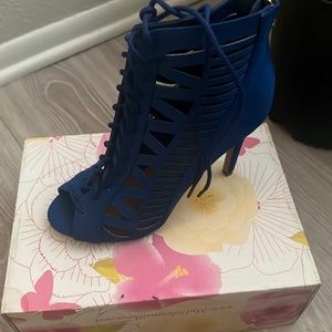COPY - Blue Night on the town heels